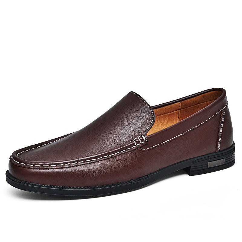 Brauner Herren-Lederslipper mit Nahtdetails, elegantes Design, rutschfeste Sohle, ideal für Business und Freizeit.