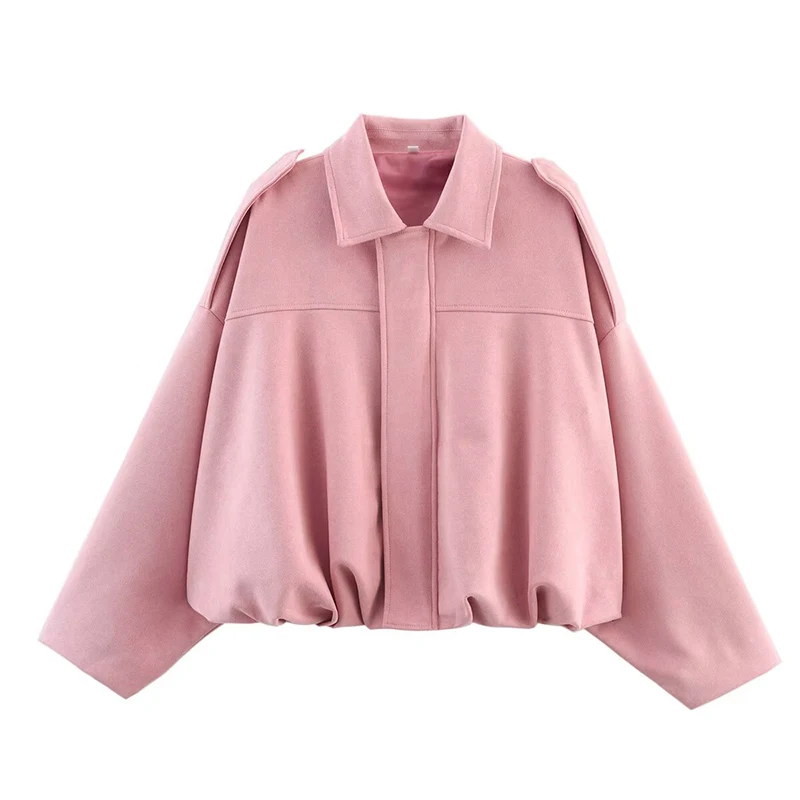 Rosa Oversize-Jacke mit breiten Ärmeln und Kragen, modisch und lässig, ideal für Herbstmode. Damenjacke aus weichem Stoff.