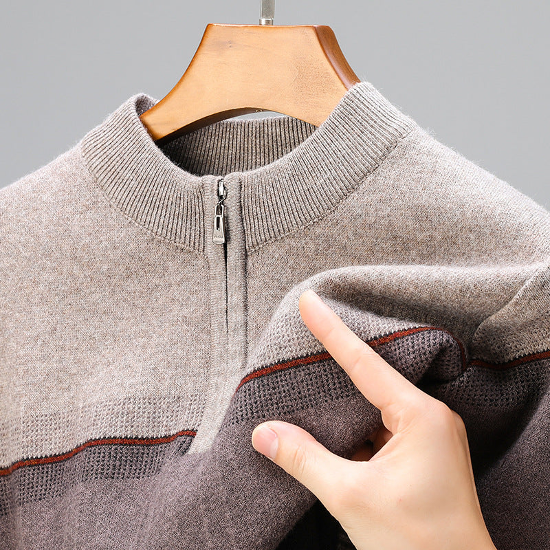 Men's sweater with zipper collar and long sleeves