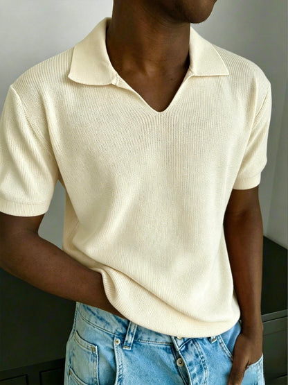 Damen-Rippstrick-Poloshirt mit offenem V-Ausschnitt in der Vorderansicht
