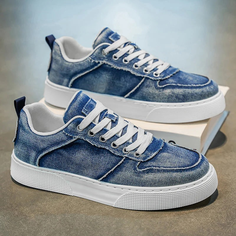 Herren Low-Top Sneakers mit Washed Finish und Schnürverschluss