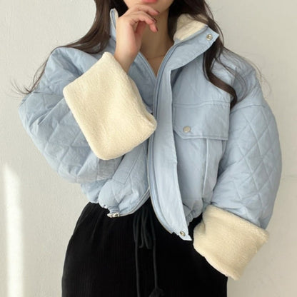 Damen Winterjacke – Gefüttert mit Stehkragen und Lammfell-Stil-Abnähten