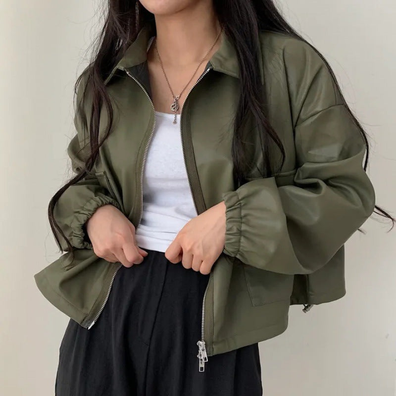Women's short jacket with lapel collar and zip pockets – transitional style