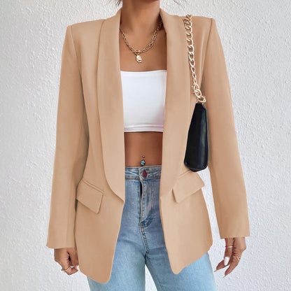Women's winter jacket with lapel collar and long sleeves – classic style