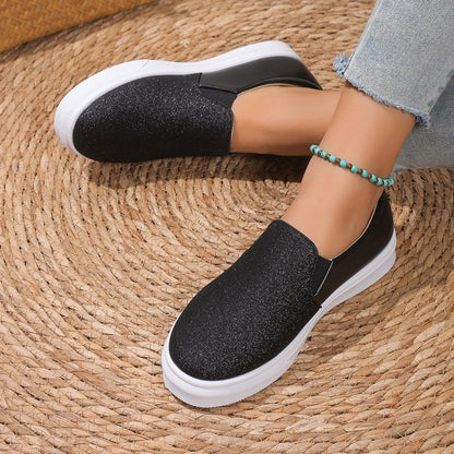 Women's slip-ons with round toe, sequins, elastic band, and flat rubber sole