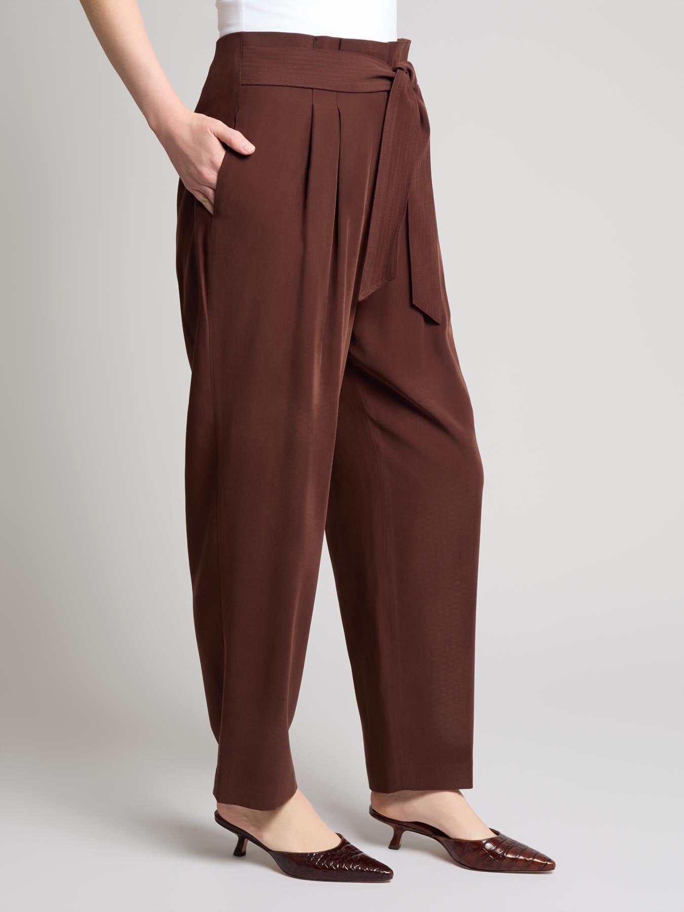 Damen Geradegeschnittene Hose Mit Paperbag-Bund, Gürtelband Und Schlupfpassform