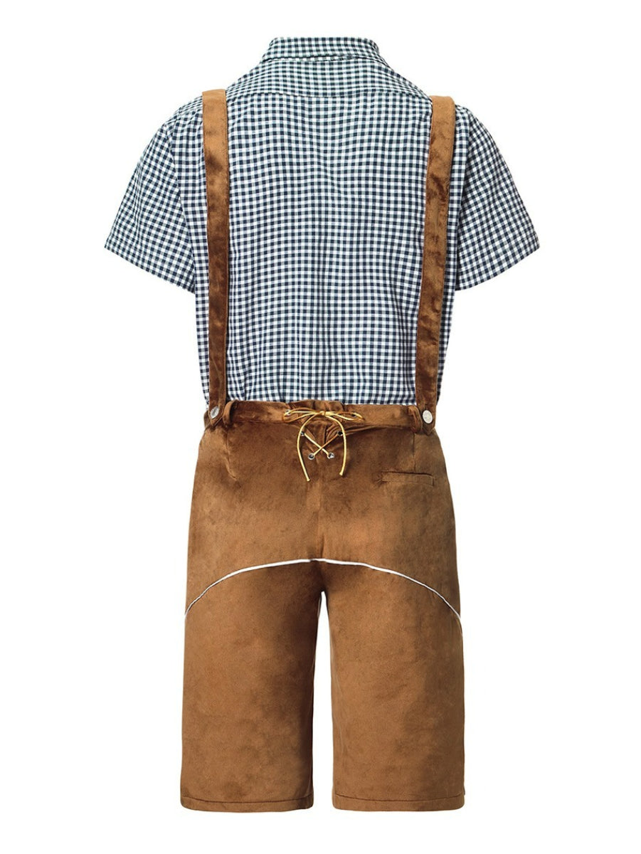 Braune Lederhose mit Hosenträgern und kariertem Hemd, traditionelles bayerisches Trachtenoutfit, Rückansicht. Ideal für Oktoberfest und Volksfeste.