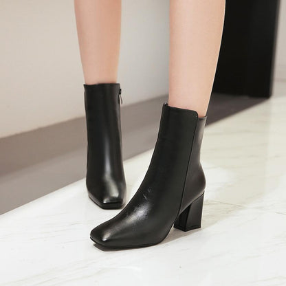 Damen-Stiefeletten mit hohem Absatz in knöchelhoher Ausführung