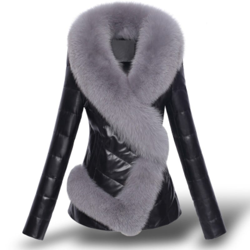 Women's Winter Short Coat with Faux Fur Collar and Button Placket