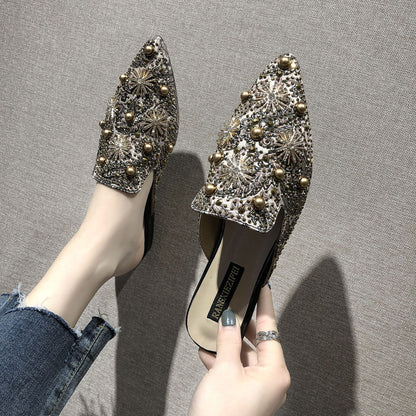 Flat Women's Loafers in Roman Style, Baotou Style, with Pointed Toe and Metal Details
