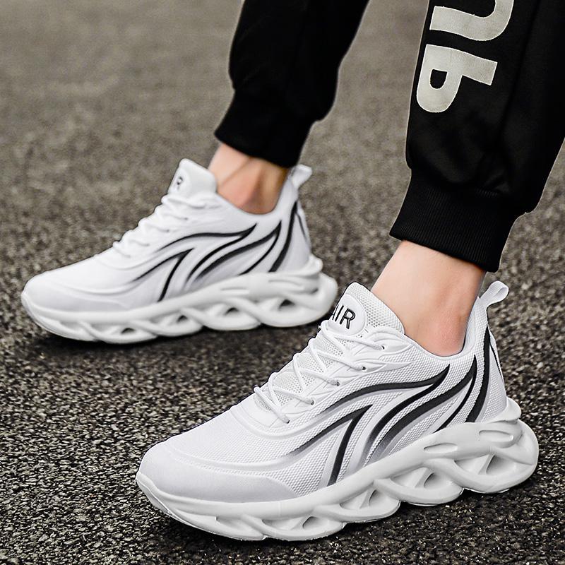 Men's running shoes with mesh upper and high heel