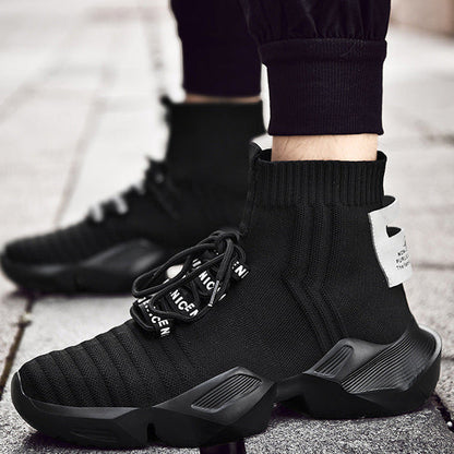 Sock-like men's sports shoes with mesh lining
