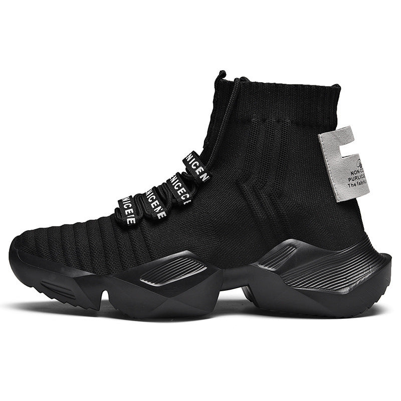 Sock-like men's sports shoes with mesh lining