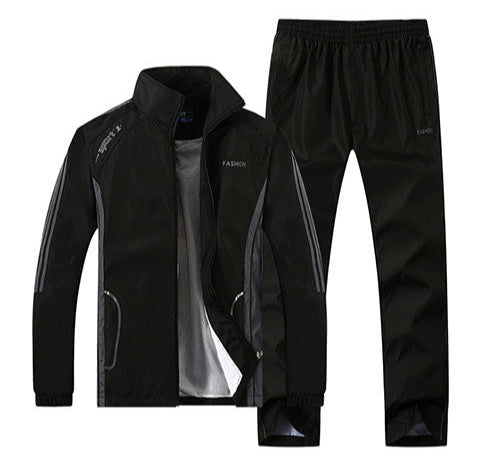 Schwarzer Herren-Trainingsanzug mit Jacke und Hose, sportlich, atmungsaktiv, ideal für Fitness und Freizeit, modisches Design, Reißverschlusstaschen.
