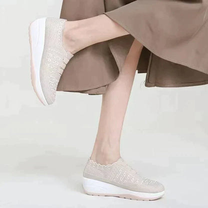 Men's Summer Slip-On Shoes Round Toe Elastic Design