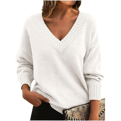 Damen Pullover mit V-Ausschnitt, weiß, Strick, lässig, langärmelig. Perfekt für Herbstmode, bequem und stilvoll. Ideal für Freizeitoutfits.