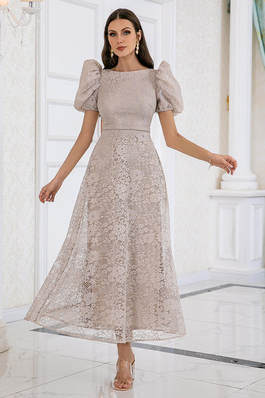 Damen Sommerkleid in Champagner mit Spitzenoptik und Ärmeln – Spitze Style