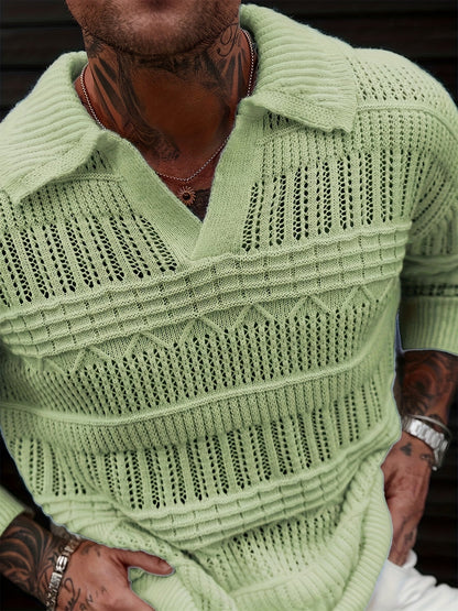 Gesamtansicht des Langarm-Polo-Pullovers mit Lochstrick