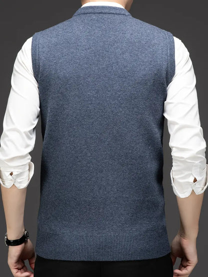 Herren Strick-Bodywarmer mit V-Ausschnitt, Slim Fit