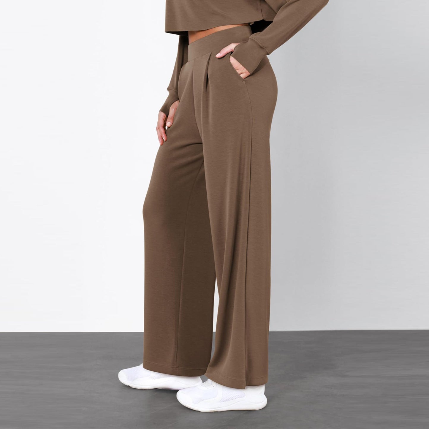 Damen-Hose mit hohem Bund und geradem Bein – Fließender Stil