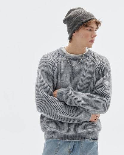 Herren Pullover mit Rundhalsausschnitt aus Rippstrick, mit überschnittenen Schultern und lockerem Schnitt