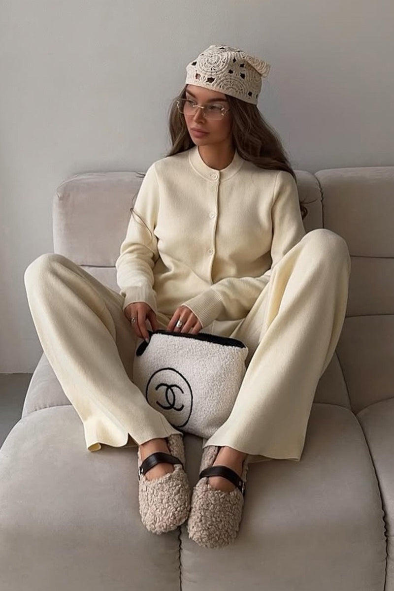Damen-Cardigan aus Strick mit passender Hose