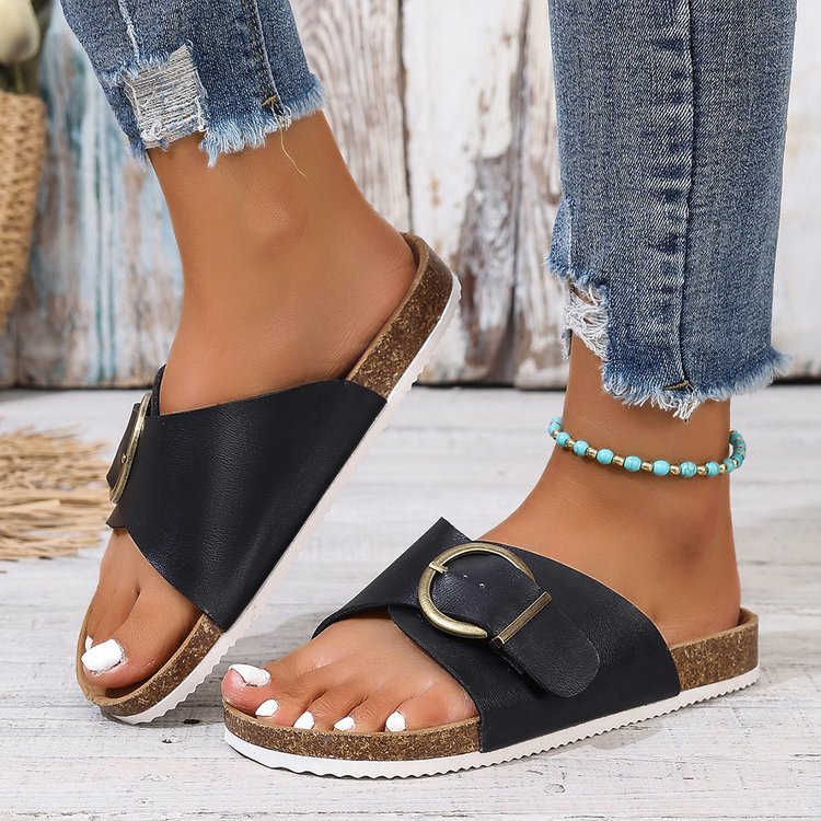 Damen-Slipper Mit Metalldetails – Lederoptik