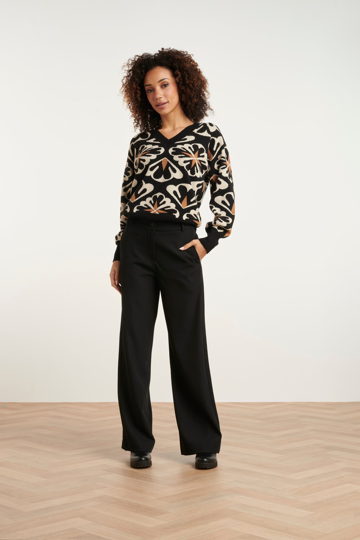 Women's Oversized Knitted Sweater Black Floral Pattern V-Neck