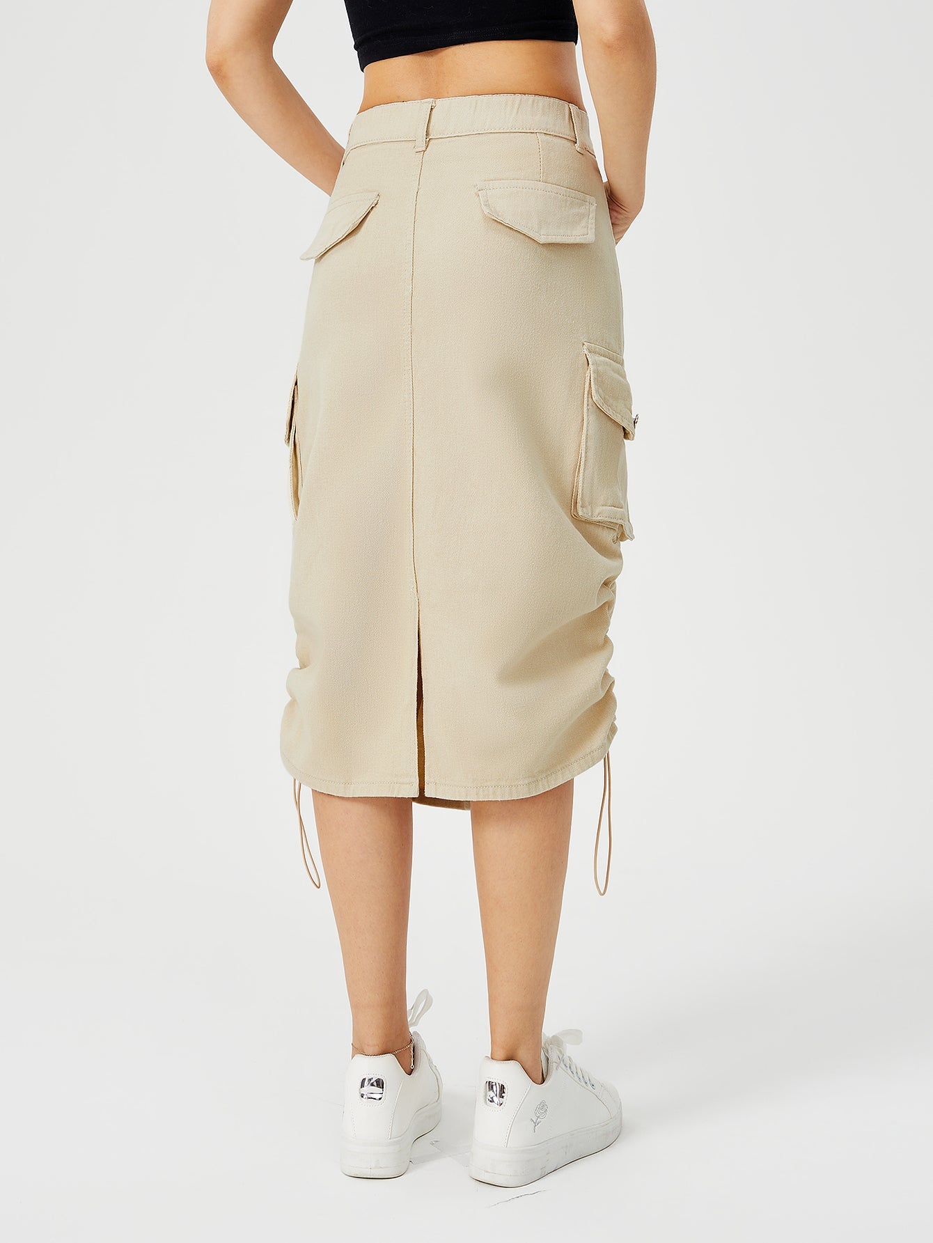 Damen Cargo-Midirock mit hohem Bund, Frontschlitz und mehreren Taschen