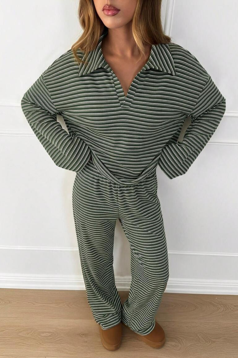 Bequemes zweiteiliges Outfit für entspannte Stunden zuhause