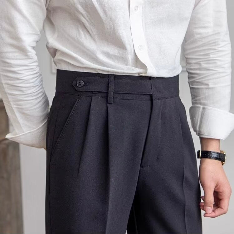 Herren-Stoffhose mit verstellbarer Schnalle und edlen Details