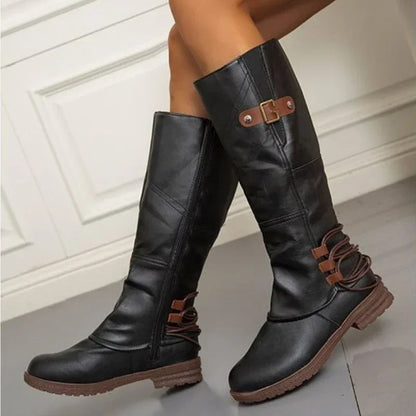 Kniehohe Stiefel für Damen in einer stilvollen Gesamtansicht