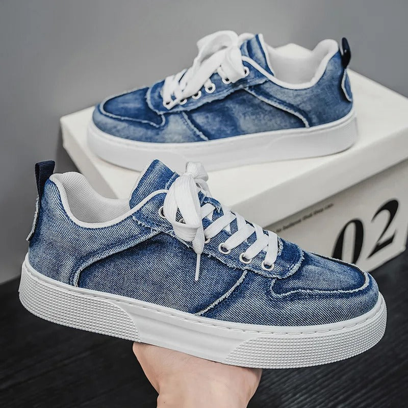 Herren Low-Top Sneakers mit Washed Finish und Schnürverschluss