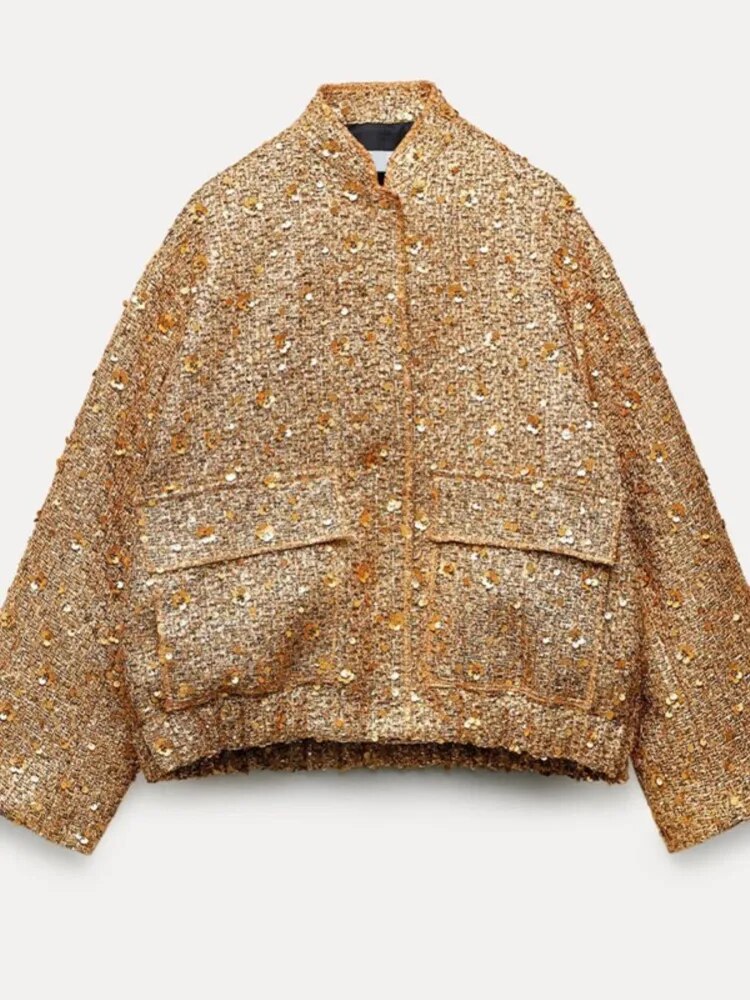 Goldene Tweed-Bomberjacke mit Pailletten, zwei großen Fronttaschen und Reißverschluss. Modische Damenjacke, ideal für Herbst- und Winteroutfits.