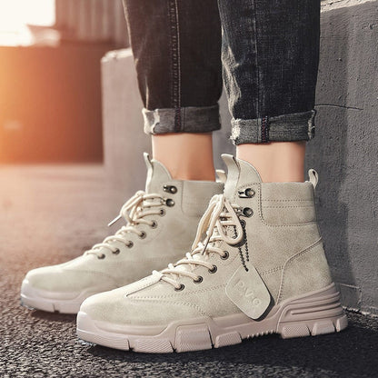 Herren-Arbeitsstiefel bis zur Wade mit Schnürsenkeln und Gummisohle
