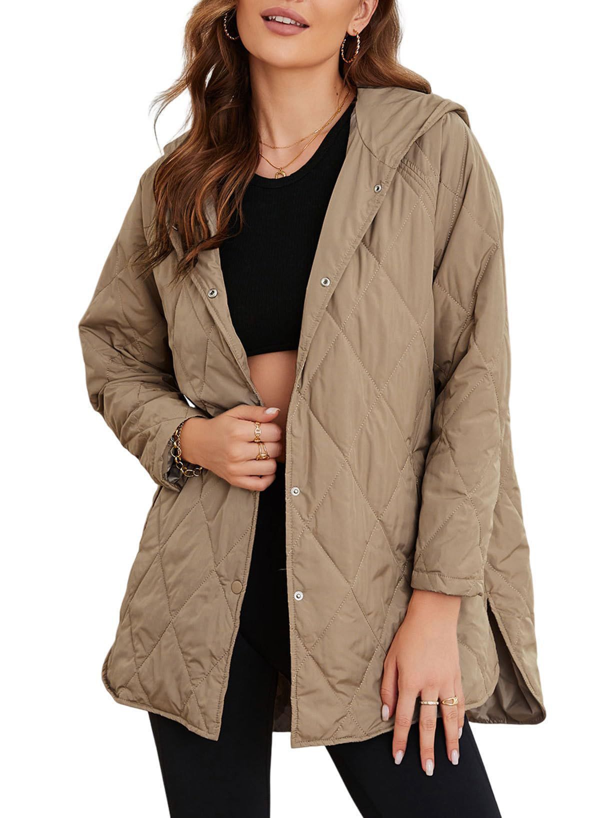 Women's quilted jacket with diamond pattern, hood, and front pockets