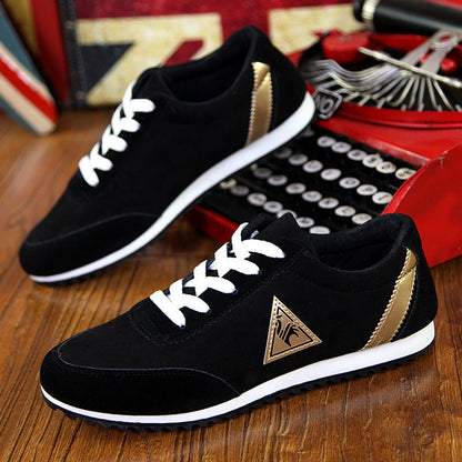 Men's lace-up shoes with low shaft, rounded toe, and flat sole