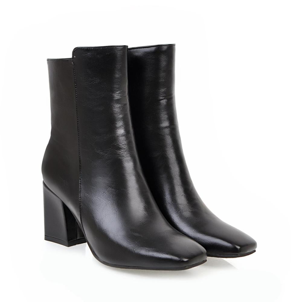 Damen-Stiefeletten mit hohem Absatz aus einer weiteren Produktansicht