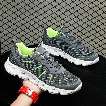 Herren-Laufschuhe mit leichtem Mesh-Obermaterial und flexibler Außensohle