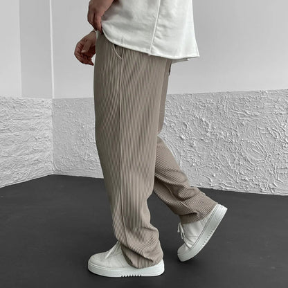 Men's Knitted Trousers in Relaxed Fit with Ribbed Fabric and Adjustable Waistband