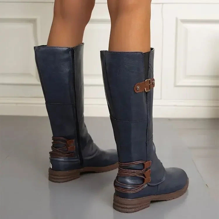 Detailansicht des Schafts der kniehohen Stiefel