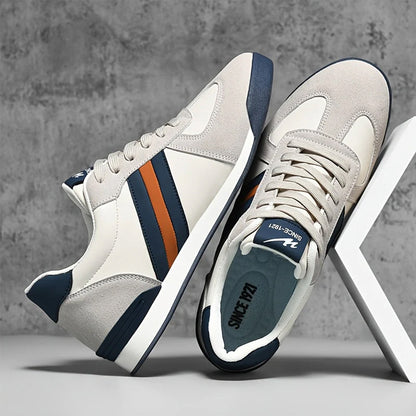 Herren-Sneaker mit Streifendetail und gepolstertem Innenfutter