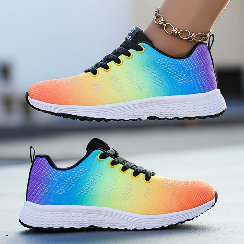 Bunte Laufschuhe mit Farbverlauf von Orange zu Blau, weiße Sohle, schwarzer Schnürsenkel. Modische Sportschuhe für Damen.