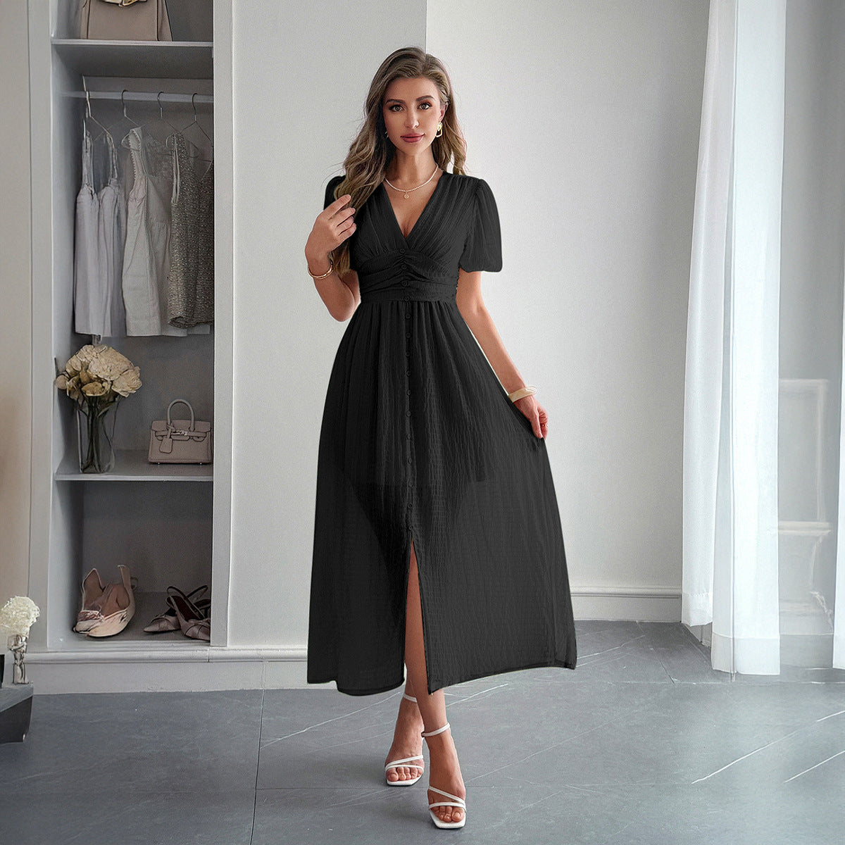 Sommer-Maxikleid Für Damen Mit Tiefem V-Ausschnitt, Kurzen Ärmeln Und Faltenrock