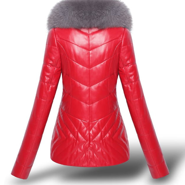 Women's Winter Short Coat with Faux Fur Collar and Button Placket