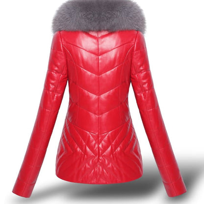 Women's Winter Short Coat with Faux Fur Collar and Button Placket