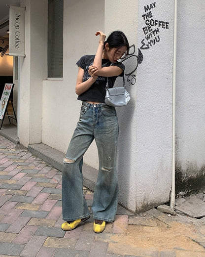 Women's Retro Straight-Leg Jeans with Ripped Design in Denim Mix