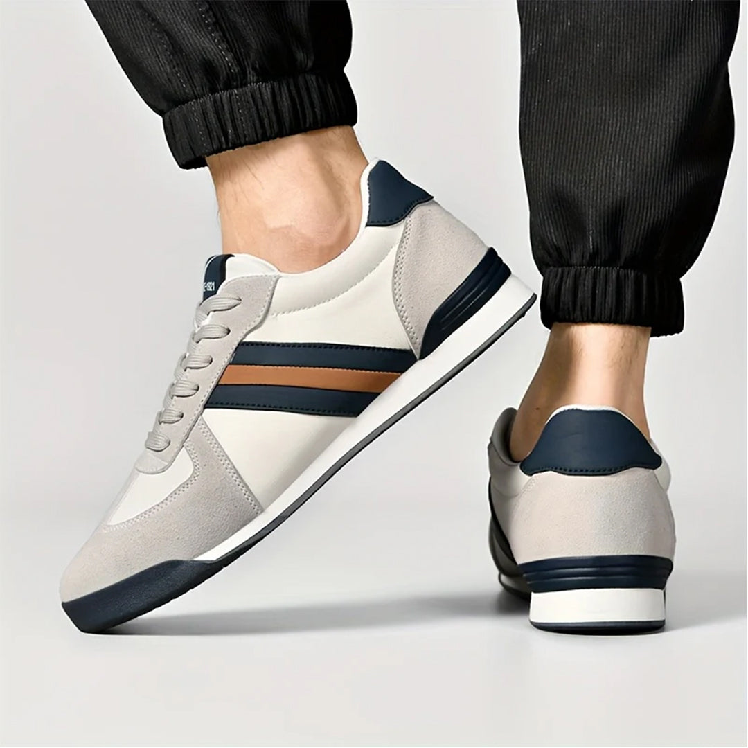 Herren-Sneaker mit Streifendetail und gepolstertem Innenfutter