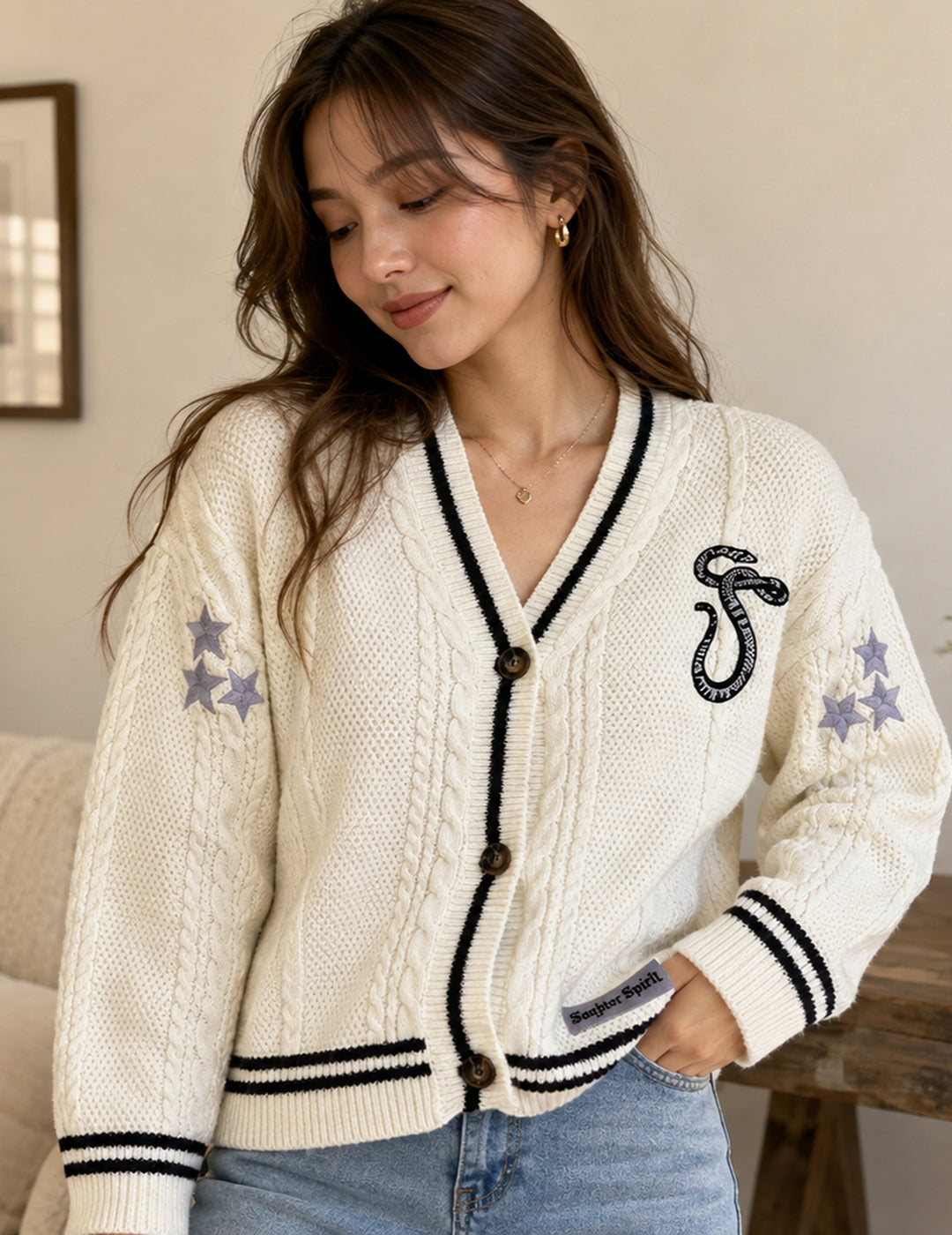 Damen Strickjacke Mit Zopfmuster Und V Ausschnitt