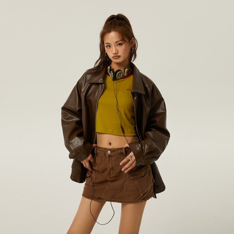 Women's faux leather jacket with polo collar and zipper – used-look style